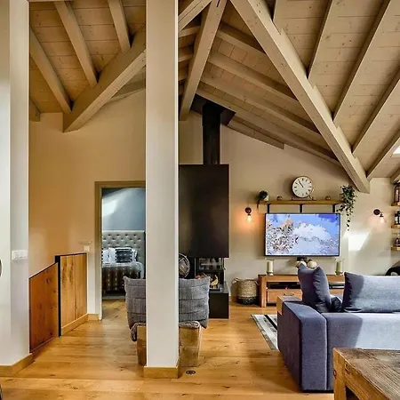 Hausobert Alpine Getaway With Stunning Views Διαμέρισμα *
